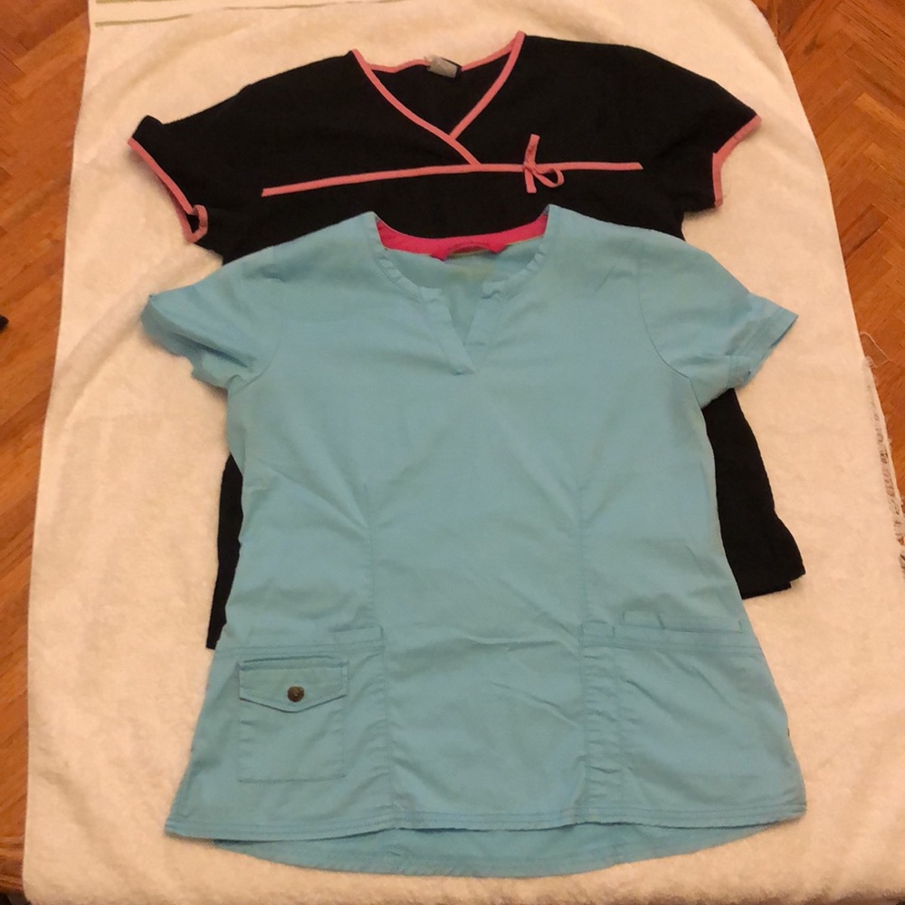 Scrub tops lots of two Medium used Cherokee and beyond scrubs